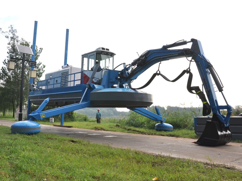 Sığ Su Alanları İçin Kendinden Tahrikli Amfibik Çok Fonksiyonlu Tarama Gemisi (500 m3/saat)