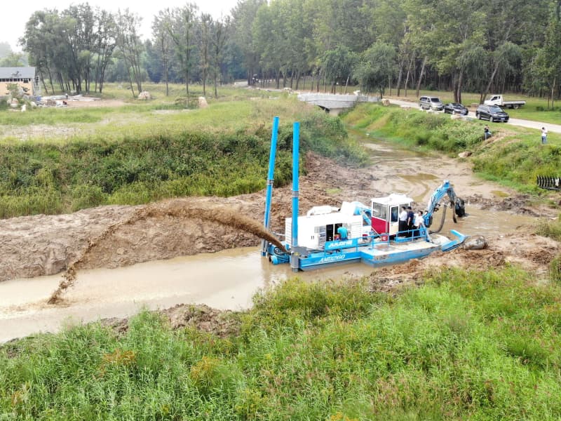 Sığ Su Alanları İçin Kendinden Tahrikli Amfibik Çok Fonksiyonlu Tarama Gemisi (500 m3/saat)